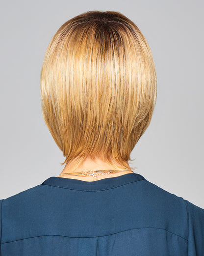 ENLIGHTEN in color SS-MEDIUM-BLONDE | Medium Blonde with Warm Highlights & Dark Brown Roots
