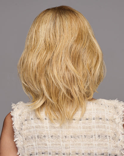 WAVER in color SS-MEDIUM-BLONDE | Medium Blonde with Warm Highlights & Dark Brown Roots