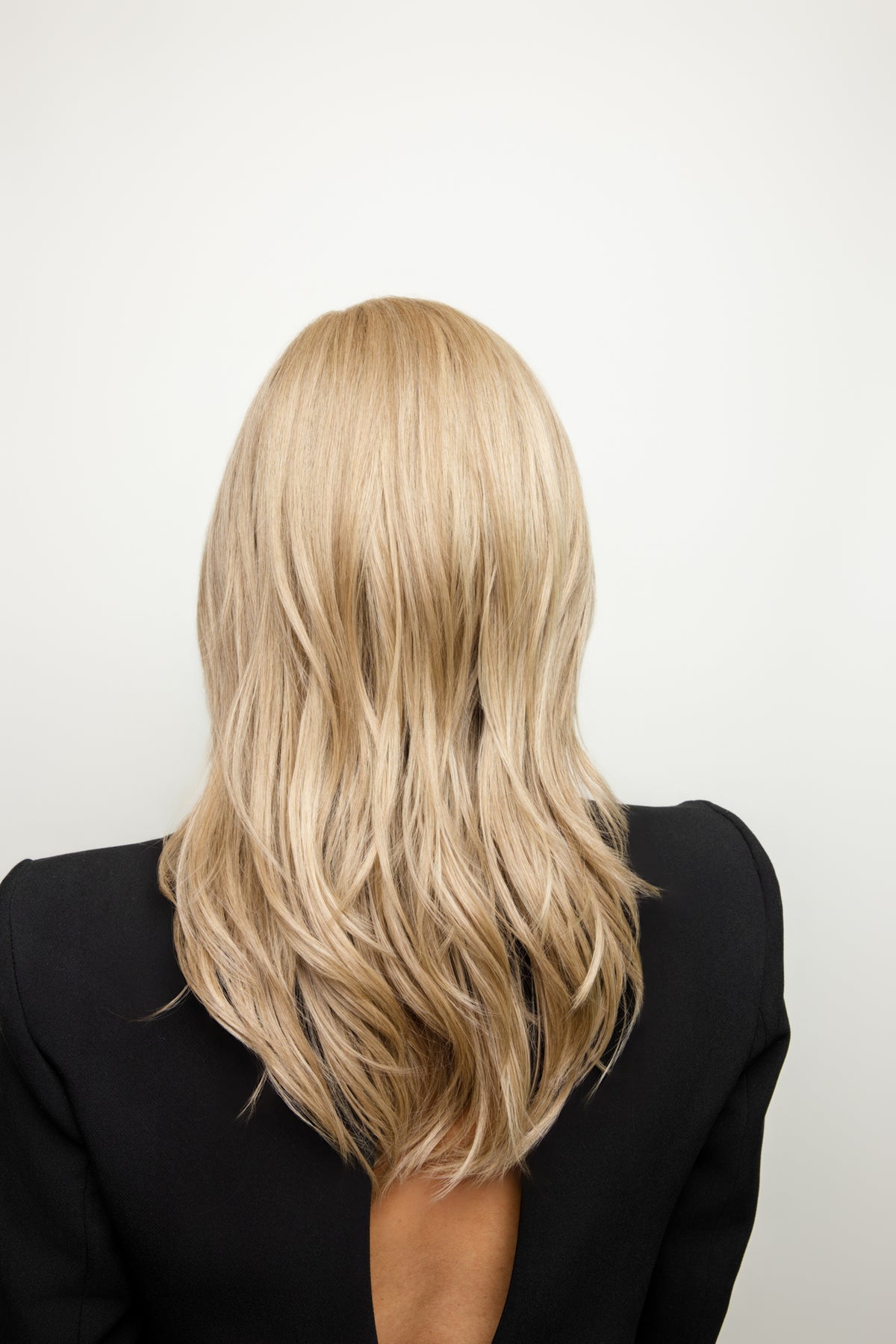 Leoni | Lace Front Mono Part Heat-Friendly Synthetic Wig