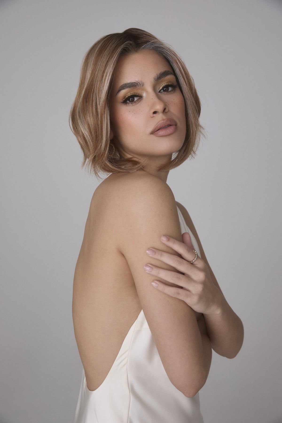 Mira | Lace Front Monofilament Heat-Friendly Synthetic Wig (100% Hand-Tied)