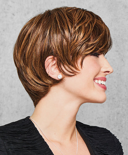 FEATHER CUT by Hairdo