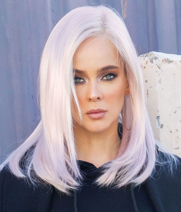 Dakota Wig by Rene of Paris